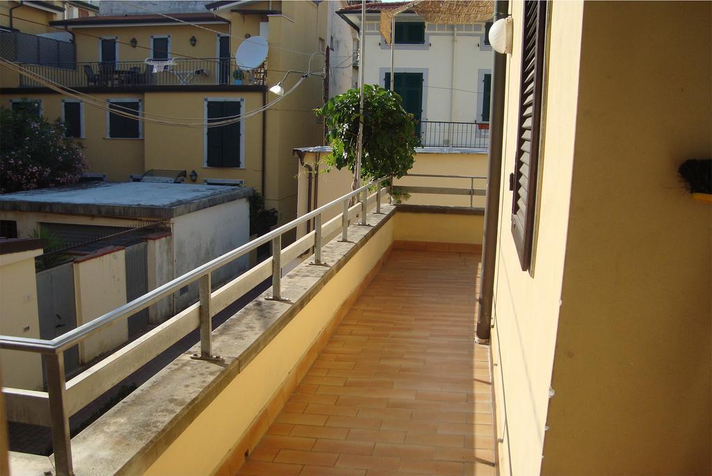 La Casa In Passeggiata - Seancity Viareggio Ngoại thất bức ảnh